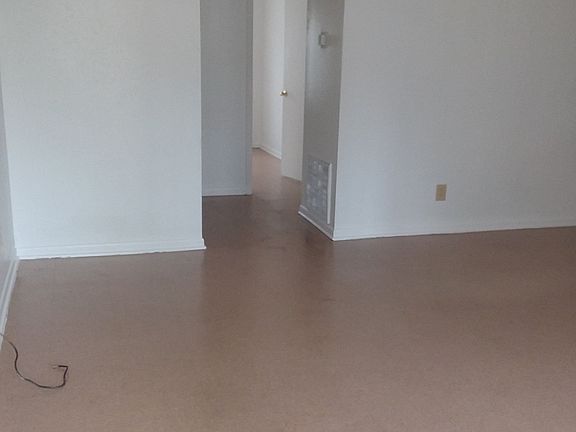 3rd image of 208 E Wells St #3927
