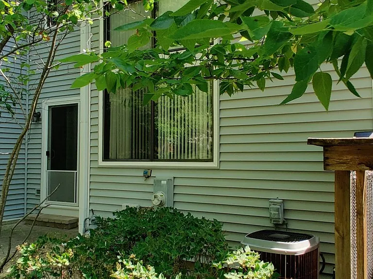 1062 Cumberland Ct — Photo 15