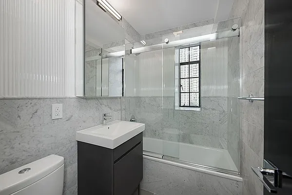 Rented by Bold New York | media 17