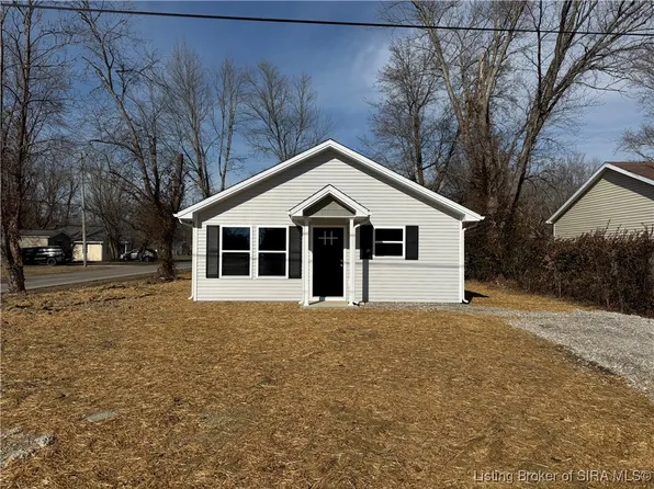 212 Paulanna Avenue, Austin, IN 47102