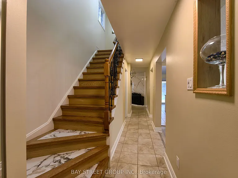 1620 Parish Ln — Photo 3