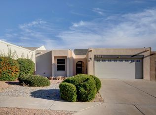 5528 Amistad Rd NE, Albuquerque, NM 87111