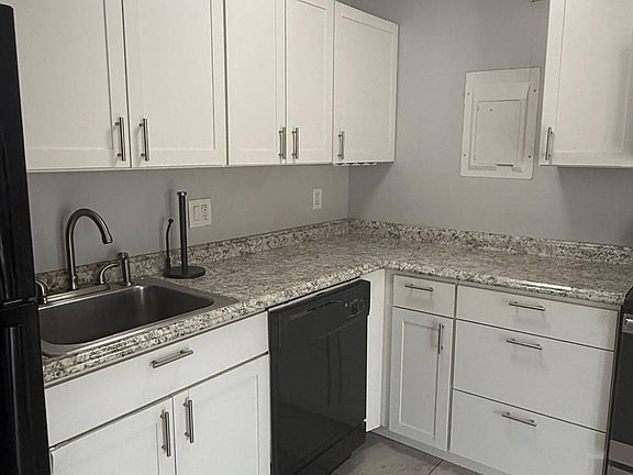 4th image of 645 Executive Center Dr #R205