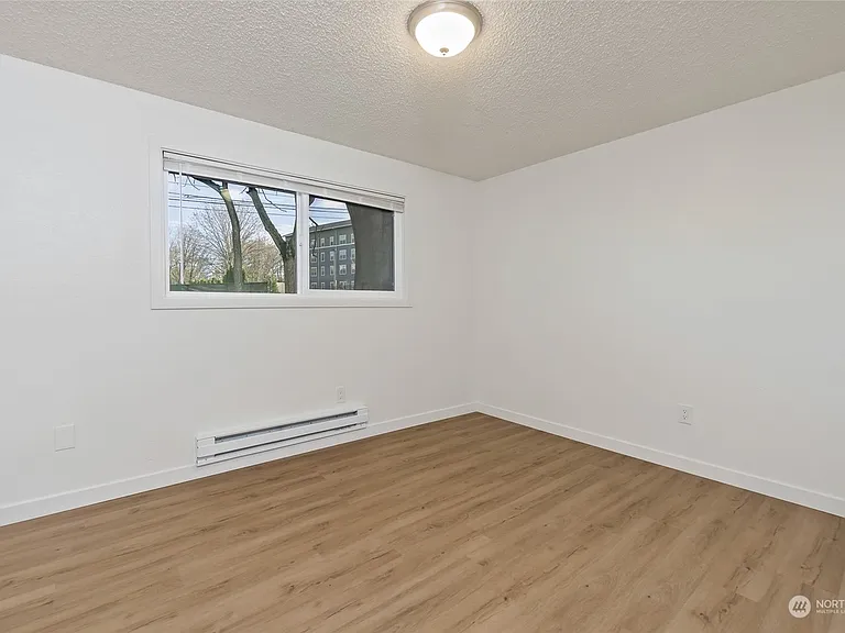 1521 E 38th St #2 — Photo 7