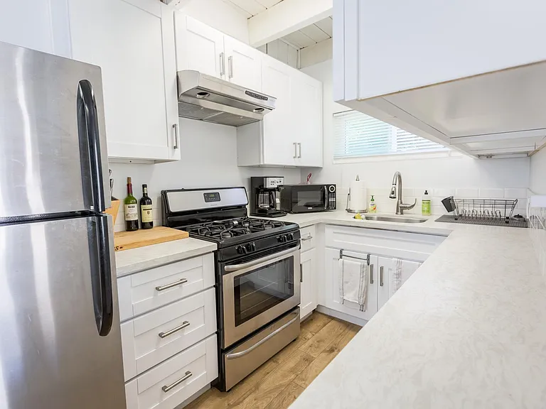 3769 Riviera Dr #B — Photo 3