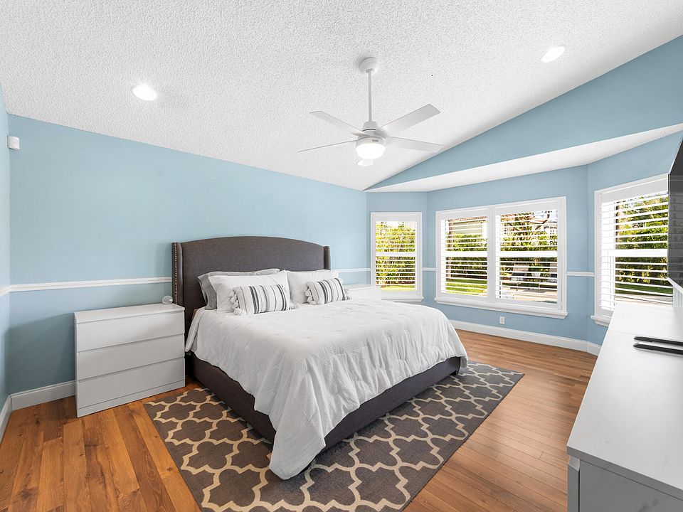 1st image of 11929 NW 53rd Court