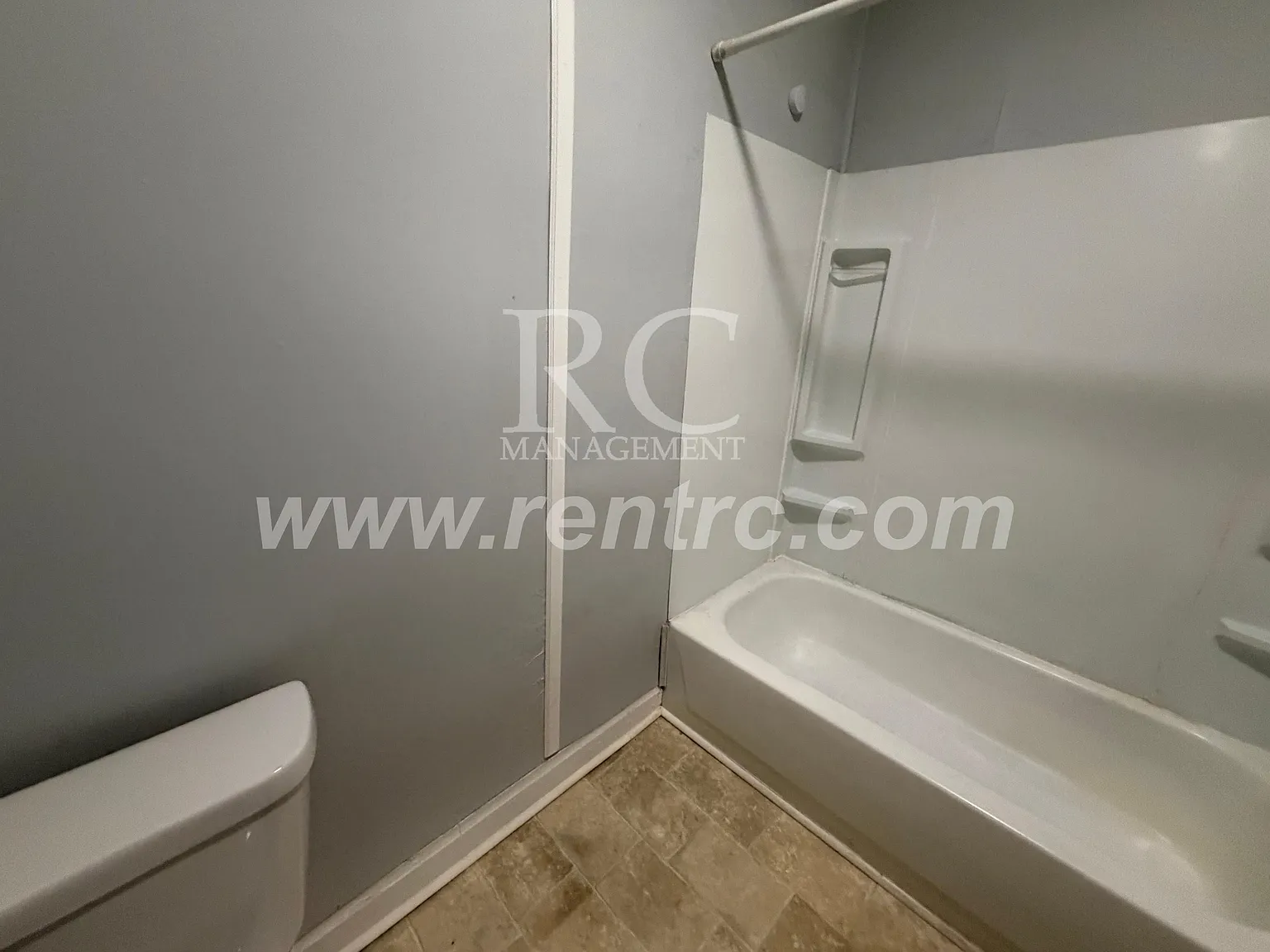 2 bed, 1050 sqft, $925 — Photo 4