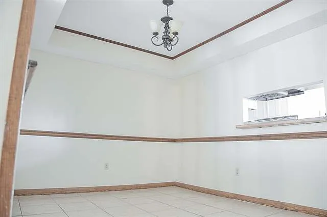 2463 Idaho Ave — Photo 7
