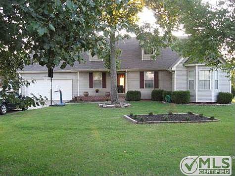 1st image of 303 Vernon Traylor Dr