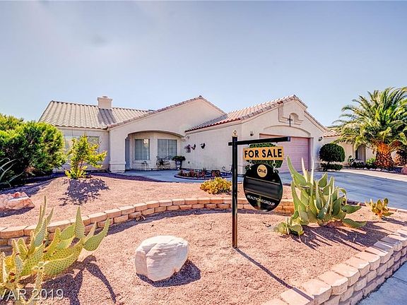 2nd image of 4909 Vega Ln
