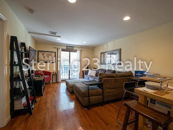 2nd image of 2707 23rd Ave APT 2A
