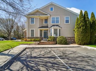 123 Levinberg Ln, Wayne, NJ 07470