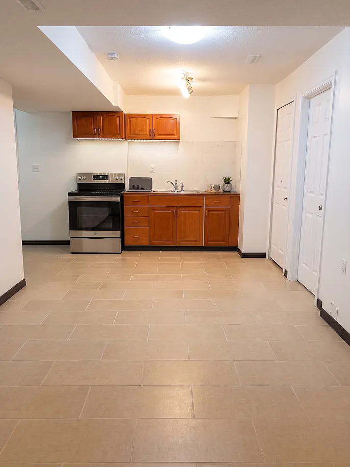 2 bed, 1200 sqft, $1,800 — Photo 3