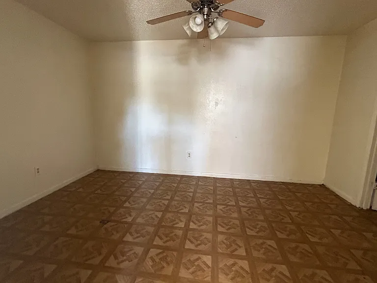 1 Bedroom Living In Copperas Cove — Photo 6