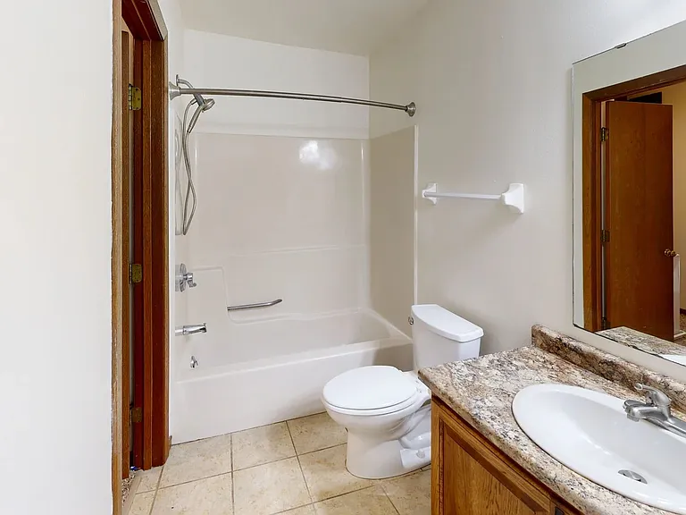 High Point Commons Apartments — Photo 51