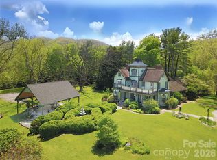 204 Lawson St, Hot Springs, NC 28743