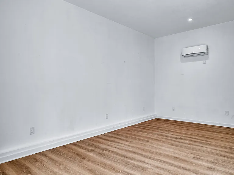 1275 S Cloverdale Ave #1/2 — Photo 12