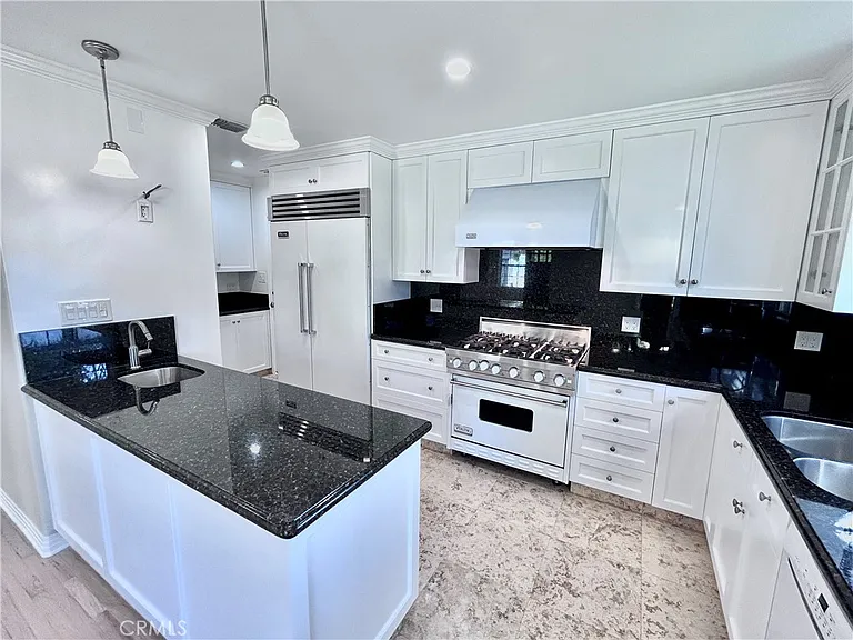7530 Westlawn Ave — Photo 11