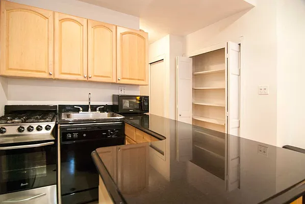 Rented by WAM Partners - William Moses Co. | media 22
