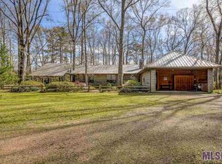 11001 Briar Creek Rd, Saint Francisville, LA 70775