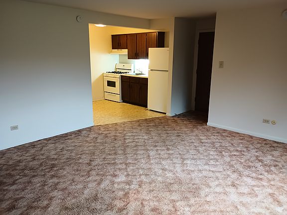 Living room & kitchen