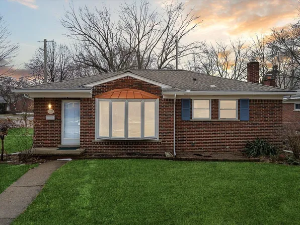 22765 Frederick Ave, Farmington, MI 48336