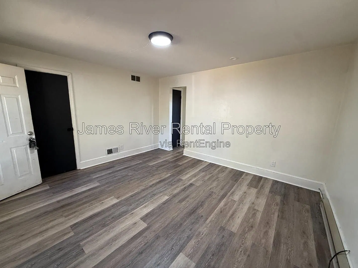 500 Clearview Dr — Photo 3