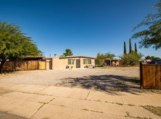6809 E Lurlene Dr, Tucson, AZ 85730
