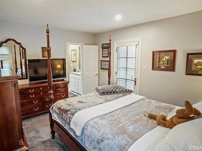 10419 Bloomfield St — Photo 14