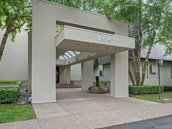 3775 Orchard Lake Rd APT 202, West Bloomfield, MI 48324