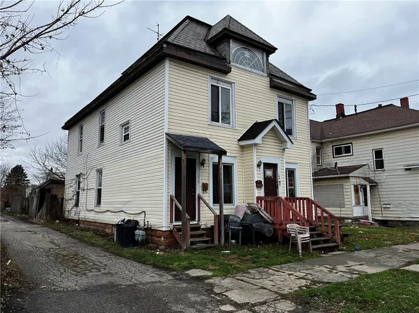 1310 Wallace St, Erie, PA 16503