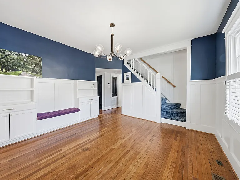 236 N Edgewood St — Photo 7