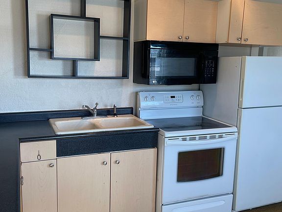 5th image of 728 12th St #6