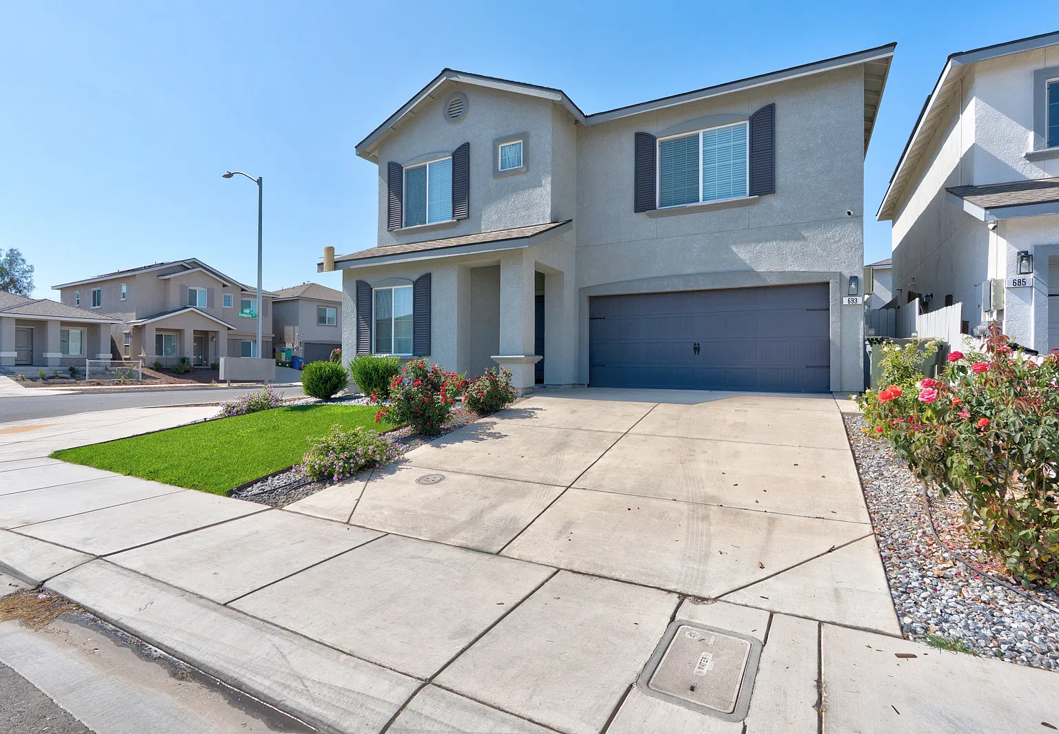 4 bed, 2.5 bath, 2182 sqft, $2,750 — Photo 1