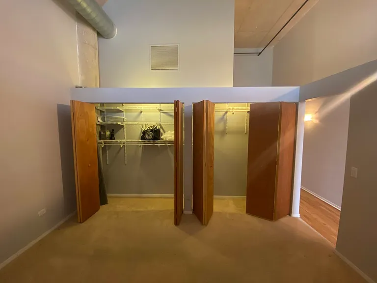 1934 N Washtenaw Ave #205 — Photo 8