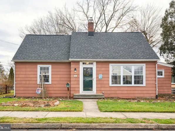 419 Clymer Ave, Morrisville, PA 19067