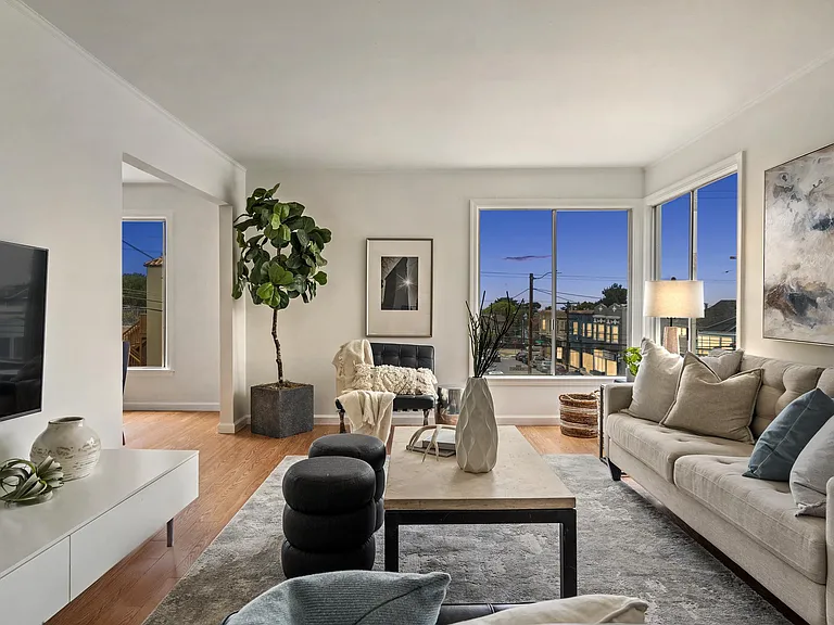 196 Jules Ave — Photo 13