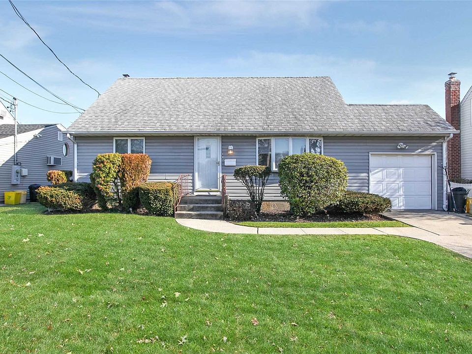 1st image of 154 E Zoranne Dr