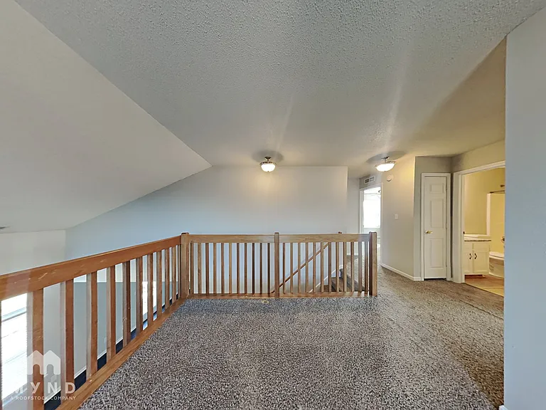1698 Prairieview Ln — Photo 29