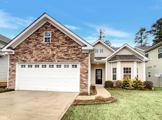 68 Black Diamond Dr, Fairburn, GA 30213