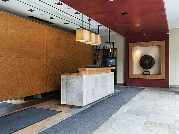 85 Adams Street image 14 of 16