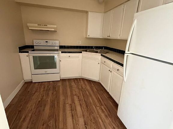 5th image of 11948 E 17th Ave APT 15
