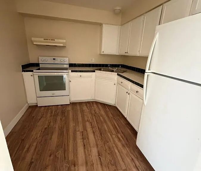 11948 E 17th Ave #15 — Photo 5