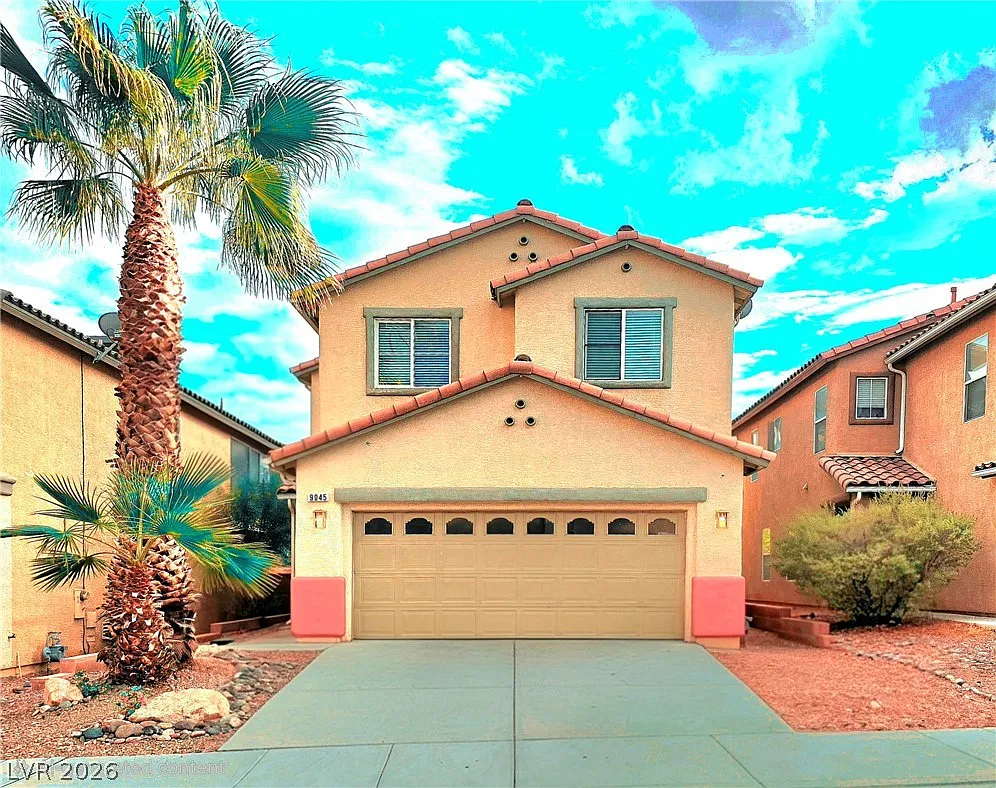 5 bed, 3.0 bath, 2045 sqft, $2,500 — Photo 2