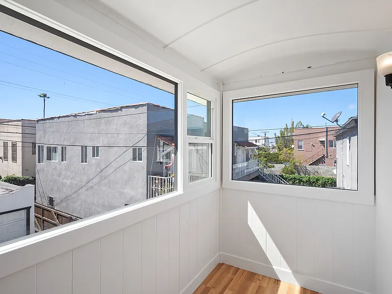 4528 Saint Elmo Dr — Photo 18