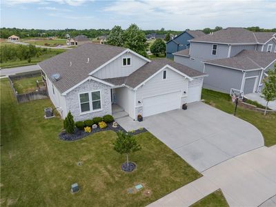 713 SE Colonial Dr, Blue Springs, MO, 64014
