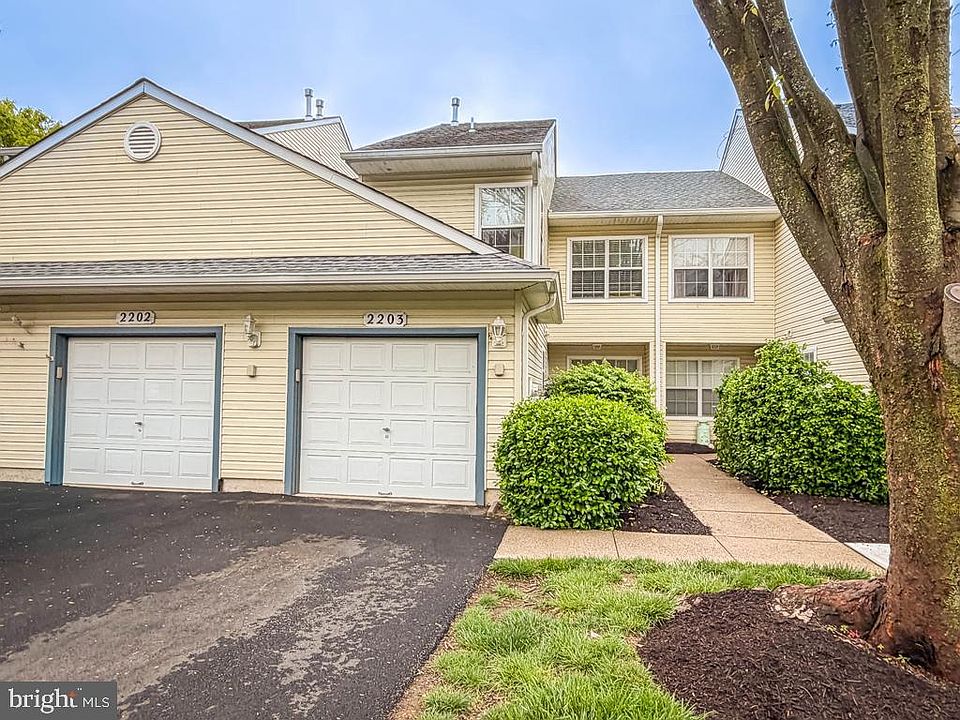 1st image of 2203 Waterford Rd