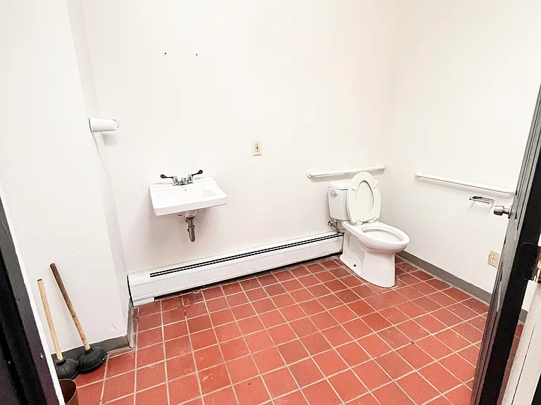 151 S Pearl St #1 — Photo 5