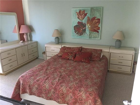 4th image of 900 Cove Cay Dr Unit 6D
