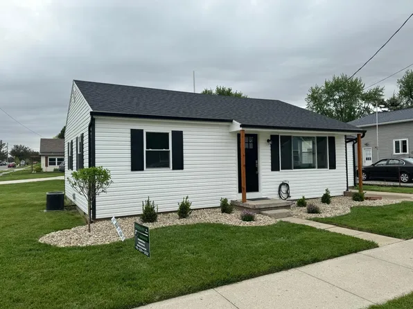 801 Murray St, Wapakoneta, OH 45895